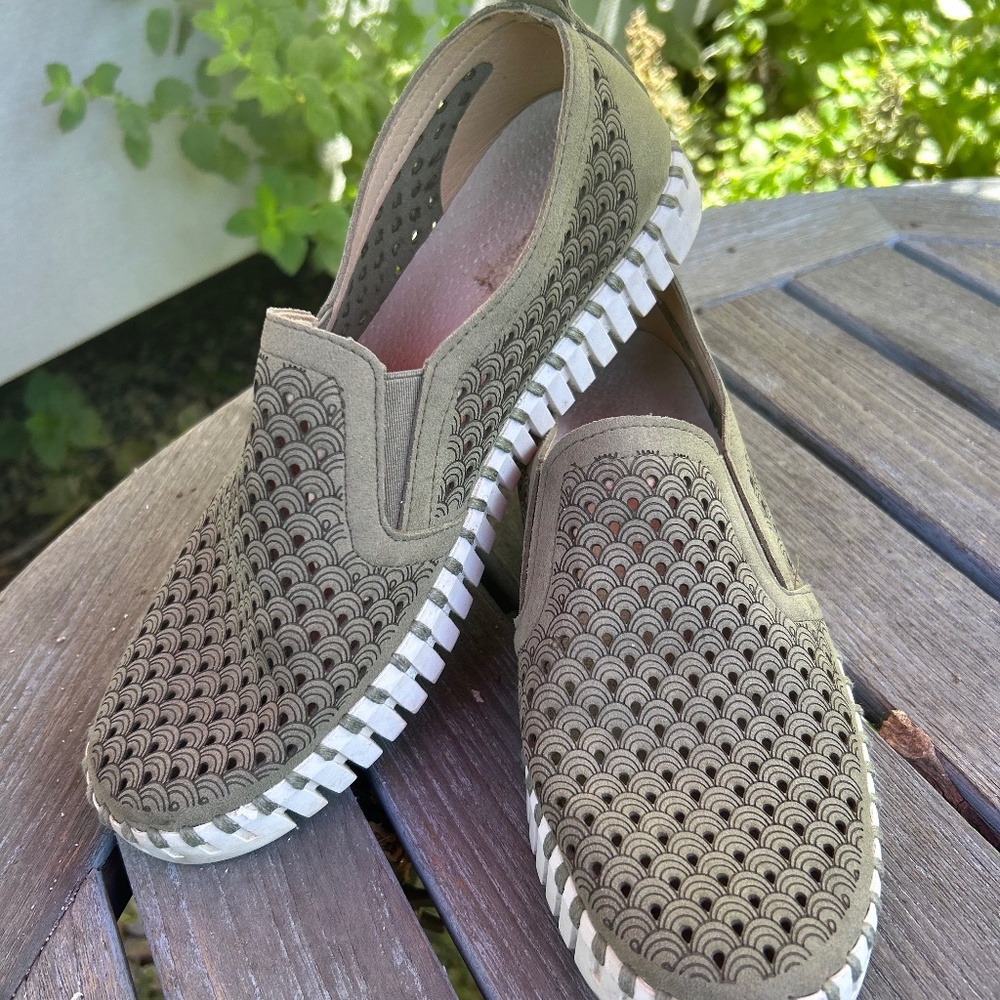 Ilse Jacobsen Tulip Sneakers Size 8 🌷